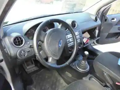 Veículo de Sucata ford fiesta (cbk) ambiente do ano 2003 alimentado f6ja