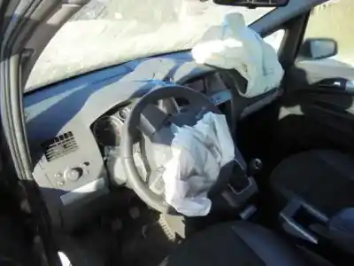 Veículo de Sucata opel zafira b cosmo do ano 2011 alimentado z19dth