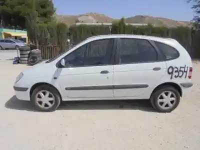 Scrapping Vehicle renault megane i scenic (ja0) 1.9 d alize of the year 2000 powered f8q57