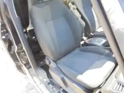 Veicolo di demolizione ford galaxy (ca1) ghia dell'anno 2006 alimentato qxwb