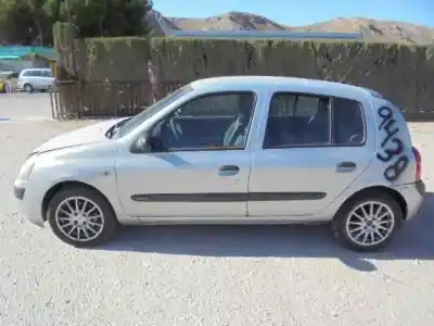 Здавання транспортного засобу renault   року 2004 потужний k9ka7