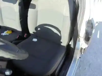 Здавання транспортного засобу renault   року 2004 потужний k9ka7