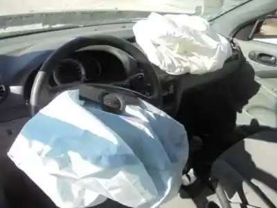 Sloopvoertuig chevrolet lacetti se van het jaar 2006 aangedreven f14d3