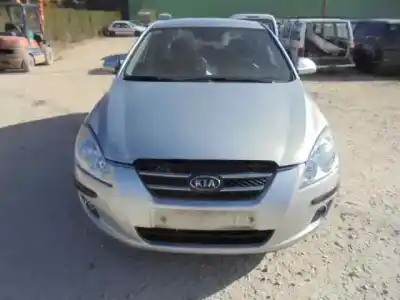 Sloopvoertuig kia cee´d active van het jaar 2007 aangedreven d4fb