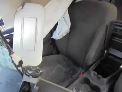 Sloopvoertuig ford focus turn. (cb8) titanium van het jaar 2011 aangedreven t1da