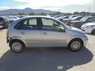 Veículo de Sucata citroen c3 1.4 hdi exclusive do ano 2004 alimentado 8hx (dv4td)