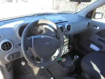 Veículo de Sucata ford fusion (cbk) ambiente do ano 2003 alimentado f6ja