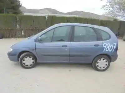 Scrapping Vehicle renault megane i scenic (ja0) 1.6e alize of the year 1999 powered k7ma702