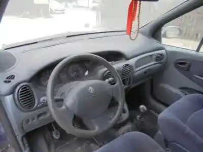 Scrapping Vehicle renault megane i scenic (ja0) 1.6e alize of the year 1999 powered k7ma702