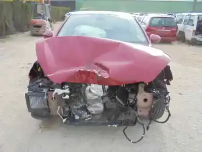 Veículo de Sucata peugeot 308 access do ano 2015 alimentado 9h05