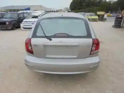 Veículo de Sucata kia rio ls berlina do ano 2004 alimentado a5d