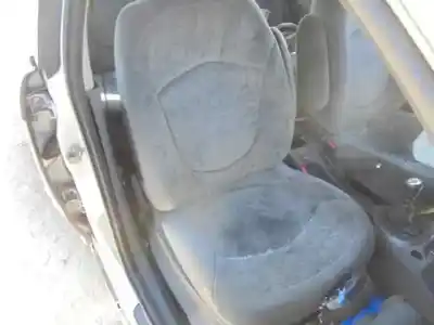 Veículo de Sucata citroen c5 berlina premier (e) do ano 2005 alimentado rhr