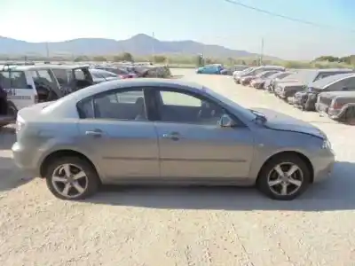 Veículo de Sucata mazda 3 berlina (bk) 1.6 cd diesel cat do ano 2005 alimentado y6