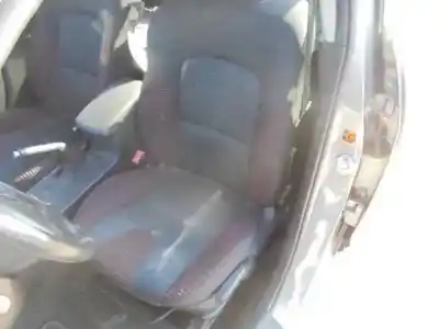 Veículo de Sucata mazda 3 berlina (bk) 1.6 cd diesel cat do ano 2005 alimentado y6