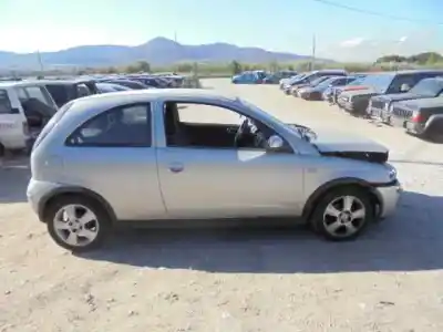 Здавання транспортного засобу opel corsa c enjoy року 2004 потужний z12xe