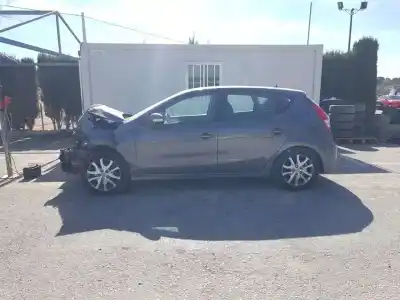 Scrapping Vehicle hyundai i30 classic of the year 2010 powered g4fc