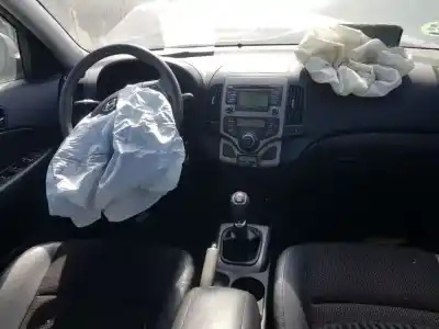 Scrapping Vehicle hyundai i30 classic of the year 2010 powered g4fc