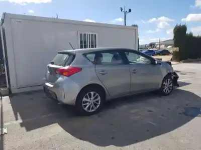 Veículo de Sucata toyota auris active do ano 2014 alimentado 1zr