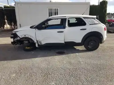 Veicolo di demolizione citroen c4 cactus live dell'anno 2018 alimentato yh01