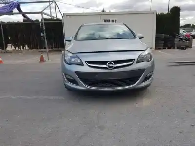 Veículo de Sucata opel astra j lim. excellence do ano 2014 alimentado a17dts