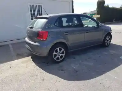 Sloopvoertuig volkswagen polo (6r1) advance van het jaar 2013 aangedreven cbzc