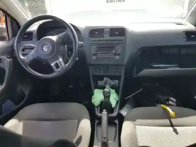 Sloopvoertuig volkswagen polo (6r1) advance van het jaar 2013 aangedreven cbzc