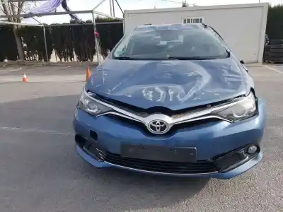 Verschrottungsfahrzeug toyota auris active des jahres 2016 angetrieben 8nr