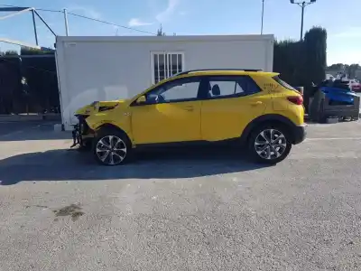 Veículo de Sucata kia stonic (ybcuv) business do ano 2018 alimentado g3lc