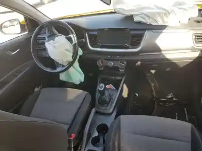 Veículo de Sucata kia stonic (ybcuv) business do ano 2018 alimentado g3lc