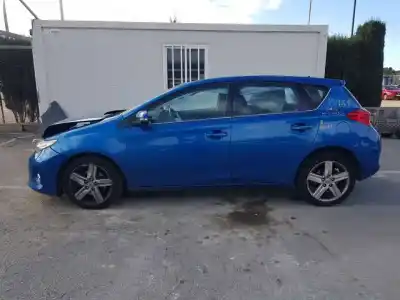 Veículo de Sucata toyota auris active do ano 2013 alimentado 1ad