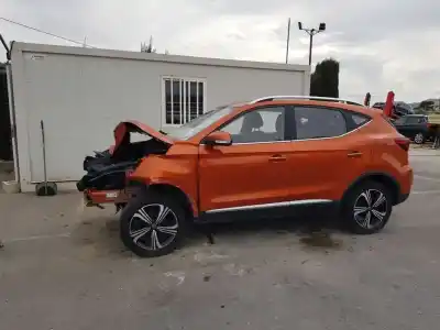 Véhicule à la ferraille MG ZS 1.5 VTI de l'année 2022 alimenté 15S4C