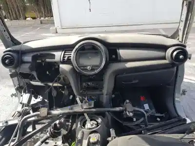 Здавання транспортного засобу mini mini 5-trg. (f55) cooper року 2020 потужний b38a15a