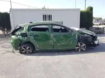 Scrapping Vehicle peugeot 308 allure of the year 2023 powered yh01