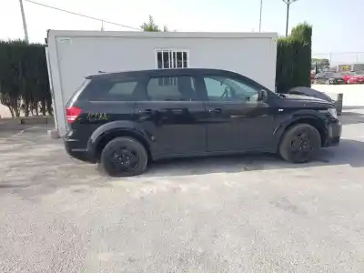 Veículo de Sucata dodge journey se do ano 2010 alimentado bwd