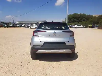 Sloopvoertuig renault captur ii equilibre van het jaar 2022 aangedreven h4d470