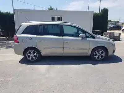 Vehicul casat opel zafira b cosmo al anului 2006 alimentat z19dth