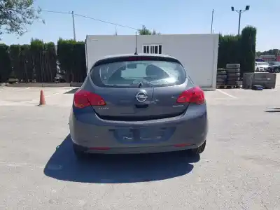 Veículo de Sucata opel astra j lim. selective business do ano 2012 alimentado a13dte