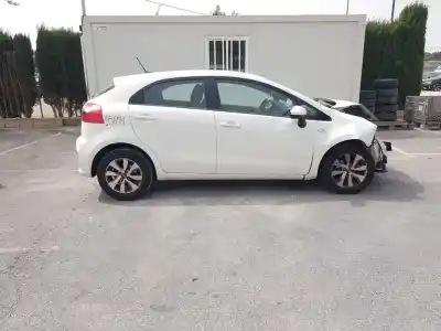 Veículo de Sucata kia rio concept do ano 2016 alimentado g4la