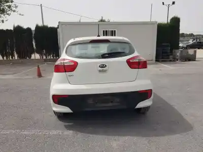 Veículo de Sucata kia rio concept do ano 2016 alimentado g4la