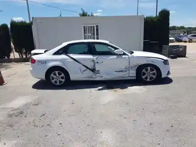 Veicolo di demolizione audi a4 berlina (b8) e dell'anno 2012 alimentato cjcb