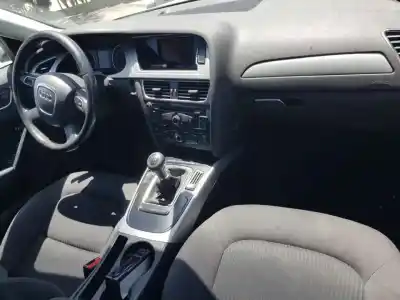 Veicolo di demolizione audi a4 berlina (b8) e dell'anno 2012 alimentato cjcb