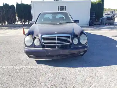 Здавання транспортного засобу mercedes-benz clase e (w210) berlina diesel 220 cdi (210.006) року 1999 потужний 611961