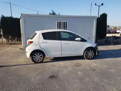 Verschrottungsfahrzeug toyota yaris active des jahres 2013 angetrieben 1kr