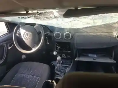 Veicolo di demolizione dacia duster ambiance 4x4 dell'anno 2012 alimentato k9k898