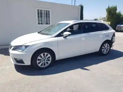 Здавання транспортного засобу seat leon st (5f8) reference року 2018 потужний dgte