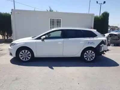 Здавання транспортного засобу seat leon st (5f8) reference року 2018 потужний dgte