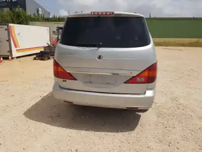 Здавання транспортного засобу ssangyong rodius xdi року 2010 потужний d27dt