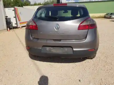 Verschrottungsfahrzeug renault                                            megane iii berlina 5 p                                                                                                                                                                                                                                     dynamique                                                                                                                                                                                                                                                  des jahres 2010 angetrieben k9kg832