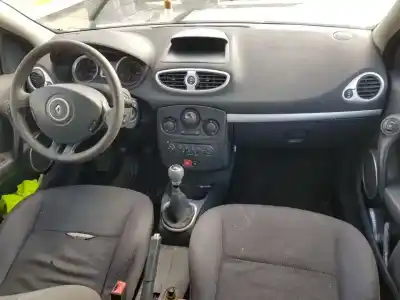 Veicolo di demolizione renault clio iii luxe privilege dell'anno 2008 alimentato k9k784