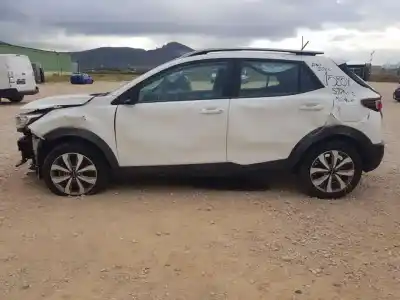 Veículo de Sucata kia stonic (ybcuv) concept do ano 2023 alimentado g4lf